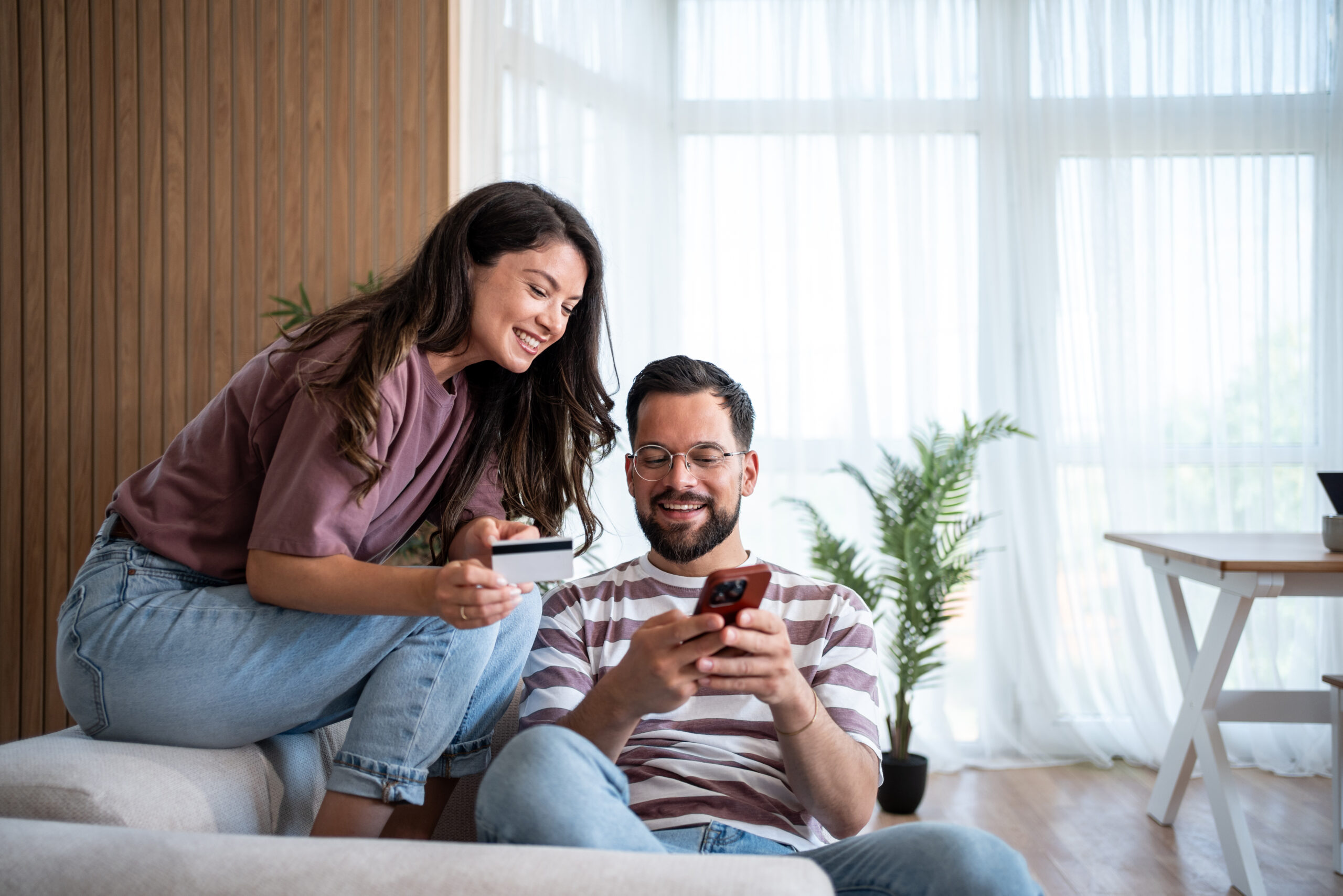 Joint Bank Accounts: Pros, Cons, and How They Work